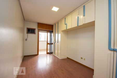 Suíte 1 de apartamento para alugar com 3 quartos, 100m² em Independência, Porto Alegre