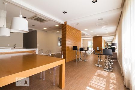 Apartamento à venda com 101m², 3 quartos e 2 vagasÁrea comum - Salão de festas