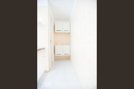 Casa para alugar com 38m², 1 quarto e sem vaga