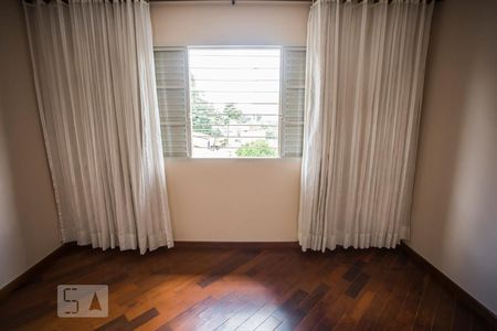 Quarto 1 de casa para alugar com 2 quartos, 74m² em Vila Mira, São Paulo