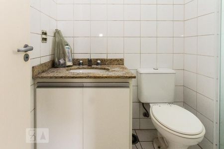 Apartamento à venda com 78m², 3 quartos e 2 vagas Apartamento à venda com 78m², 3 quartos e 2 vagasBanheiro da Suíte