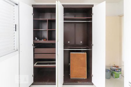 Apartamento à venda com 78m², 3 quartos e 2 vagas Apartamento à venda com 78m², 3 quartos e 2 vagasQuarto 02