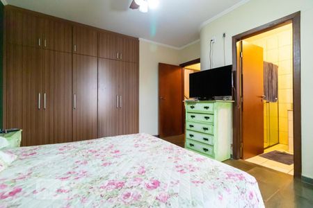 Casa à venda com 590m², 4 quartos e 4 vagas Casa à venda com 590m², 4 quartos e 4 vagasSuíte 02