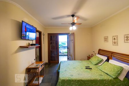 Casa à venda com 590m², 4 quartos e 4 vagas Casa à venda com 590m², 4 quartos e 4 vagasSuíte Master