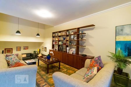 Casa à venda com 590m², 4 quartos e 4 vagas Casa à venda com 590m², 4 quartos e 4 vagasSala 02