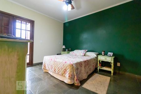 Casa à venda com 590m², 4 quartos e 4 vagas Casa à venda com 590m², 4 quartos e 4 vagasSuíte 02