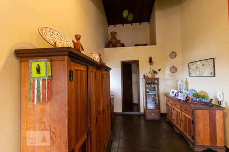 Casa à venda com 590m², 4 quartos e 4 vagas Casa à venda com 590m², 4 quartos e 4 vagasÁrea Gourmet e de Lazer