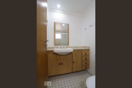 Apartamento para alugar com 79m², 3 quartos e 1 vaga Apartamento para alugar com 79m², 3 quartos e 1 vagaBanheiro Suite