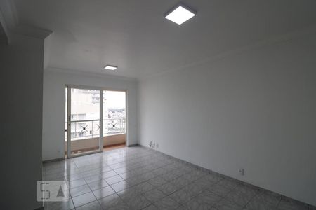 Apartamento para alugar com 79m², 3 quartos e 1 vaga Apartamento para alugar com 79m², 3 quartos e 1 vagaDetalhe Sala