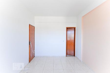 Apartamento à venda com 77m², 2 quartos e 1 vagaSuíte