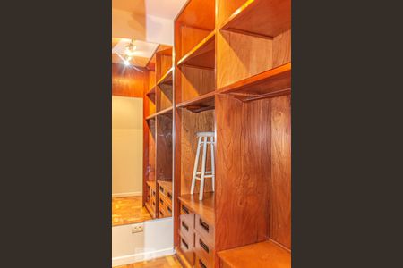 Apartamento à venda com 143m², 3 quartos e 2 vagasCloset