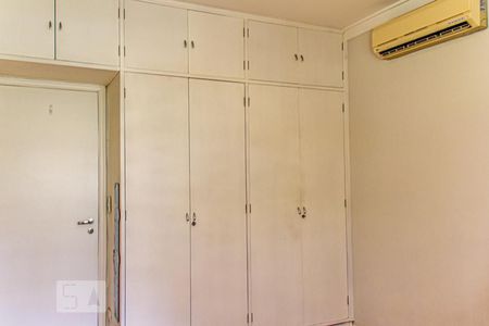 Apartamento à venda com 143m², 3 quartos e 2 vagasQuarto 2