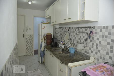 Apartamento para alugar com 85m², 2 quartos e 1 vagaCozinha
