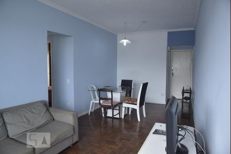 Apartamento para alugar com 85m², 2 quartos e 1 vagaSala