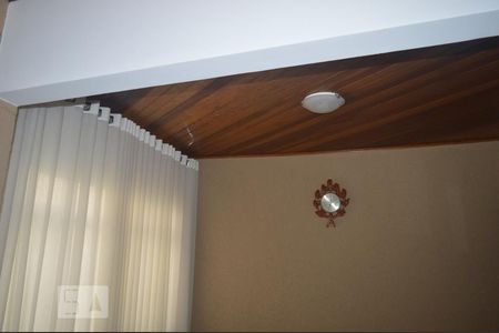 Sala de casa à venda com 2 quartos, 240m² em Vila Medeiros, São Paulo