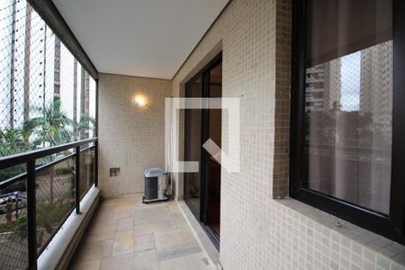 Varanda de apartamento para alugar com 3 quartos, 130m² em Indianópolis, São Paulo