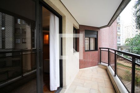 Varanda de apartamento para alugar com 3 quartos, 130m² em Indianópolis, São Paulo