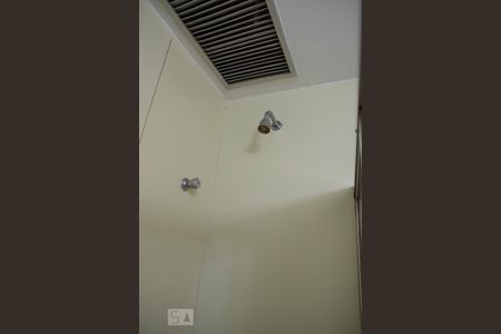 Apartamento à venda com 105m², 2 quartos e 2 vagasBanheiro Social