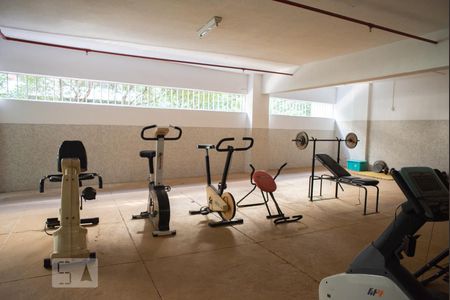 Apartamento à venda com 105m², 2 quartos e 2 vagasÁrea comum - Academia