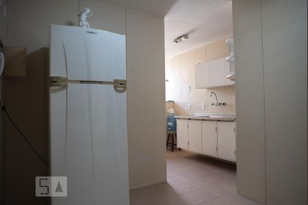 Apartamento à venda com 105m², 2 quartos e 2 vagasCozinha