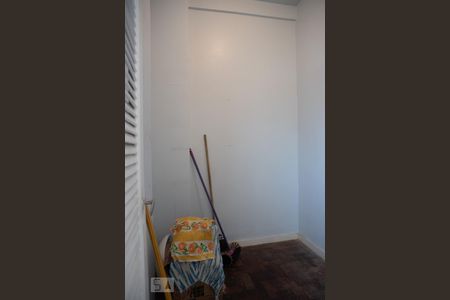 Apartamento à venda com 105m², 2 quartos e 2 vagasQuarto de Serviço