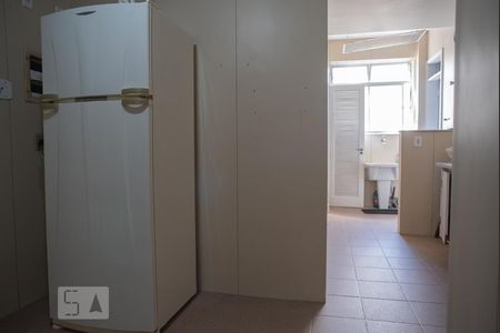Apartamento à venda com 105m², 2 quartos e 2 vagasBanhCozinha
