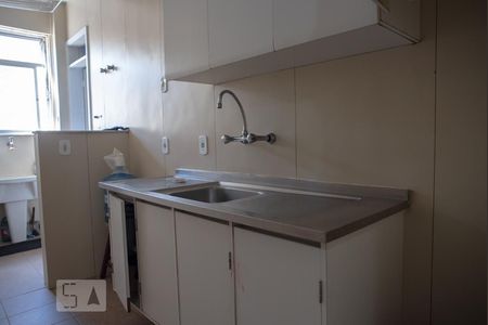 Apartamento à venda com 105m², 2 quartos e 2 vagasCozinha