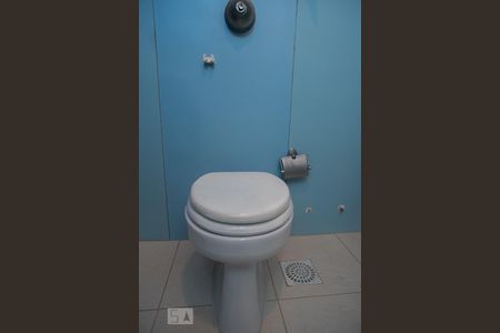 Apartamento à venda com 105m², 2 quartos e 2 vagasBanheiro da Suíte