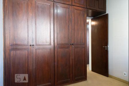 Apartamento à venda com 105m², 2 quartos e 2 vagasQuarto 1