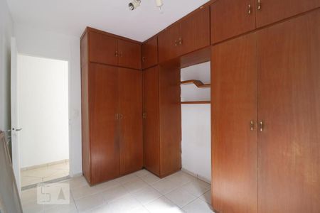Dormitório 2 de apartamento à venda com 3 quartos, 61m² em Jardim Independência, São Paulo