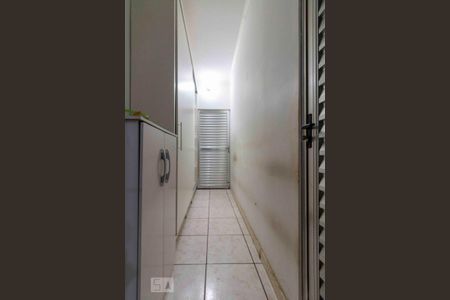 Casa à venda com 200m², 3 quartos e 3 vagasCorredor