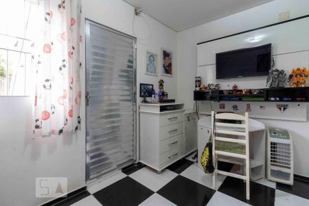 Casa à venda com 200m², 3 quartos e 3 vagasQuarto 2 - Suite