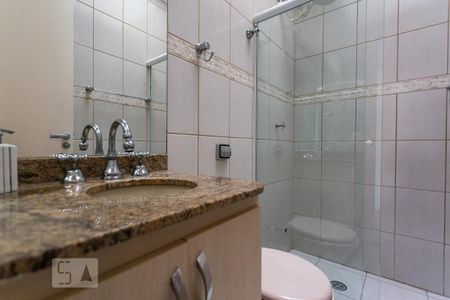 Casa de condomínio para alugar com 98m², 3 quartos e 2 vagas Casa de condomínio para alugar com 98m², 3 quartos e 2 vagasBanheiro