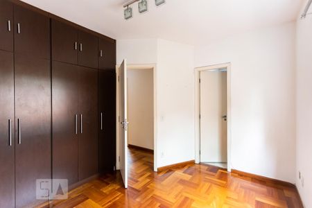 Casa de condomínio para alugar com 98m², 3 quartos e 2 vagas Casa de condomínio para alugar com 98m², 3 quartos e 2 vagasSuite