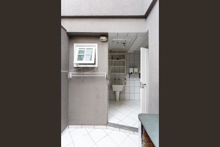 Área de Serviço de casa de condomínio para alugar com 3 quartos, 98m² em Vila Gomes, São Paulo