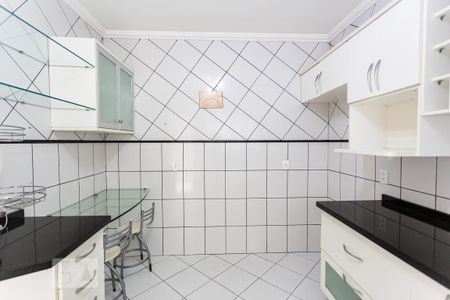 Casa de condomínio para alugar com 98m², 3 quartos e 2 vagas Casa de condomínio para alugar com 98m², 3 quartos e 2 vagasCozinha