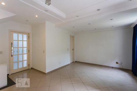 Sala de casa de condomínio para alugar com 3 quartos, 98m² em Vila Gomes, São Paulo
