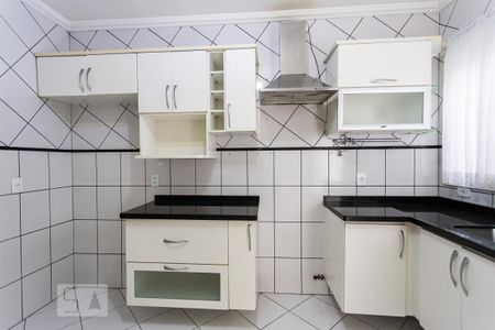 Casa de condomínio para alugar com 98m², 3 quartos e 2 vagas Casa de condomínio para alugar com 98m², 3 quartos e 2 vagasCozinha