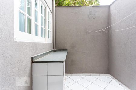 Casa de condomínio para alugar com 98m², 3 quartos e 2 vagas Casa de condomínio para alugar com 98m², 3 quartos e 2 vagasÁrea de Serviço