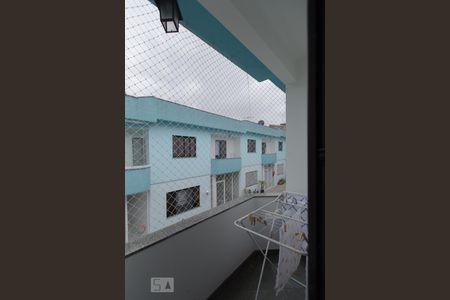 Casa para alugar com 100m², 2 quartos e 1 vaga Casa para alugar com 100m², 2 quartos e 1 vagaSacada