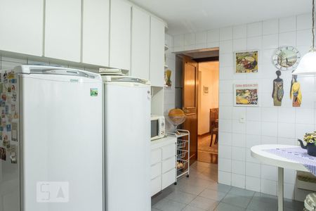 Apartamento para alugar com 169m², 3 quartos e 3 vagasCozinha