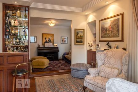 Apartamento para alugar com 169m², 3 quartos e 3 vagasSala