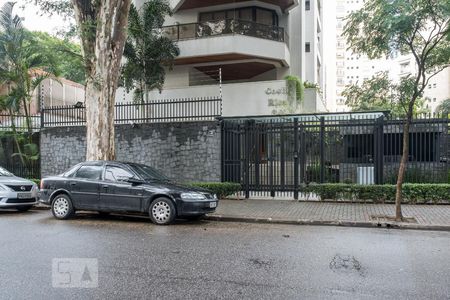 Apartamento para alugar com 169m², 3 quartos e 3 vagasFachada