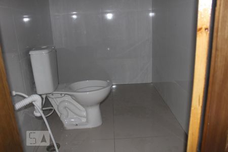 Banheiro de apartamento para alugar com 1 quarto, 40m² em Vila Ré, São Paulo