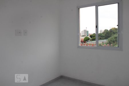 Quarto 2 de apartamento para alugar com 2 quartos, 40m² em Itaquera, São Paulo