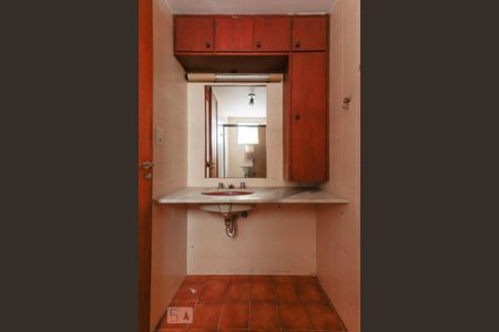 Apartamento para alugar com 80m², 3 quartos e 1 vaga Apartamento para alugar com 80m², 3 quartos e 1 vagaSuíte- banheiro