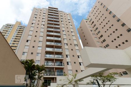 Apartamento para alugar com 80m², 3 quartos e 1 vaga Apartamento para alugar com 80m², 3 quartos e 1 vagaFachada