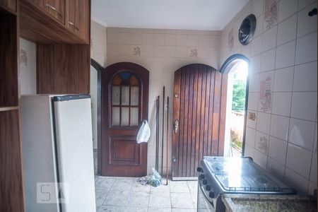 Casa à venda com 311m², 4 quartos e 7 vagasCozinha