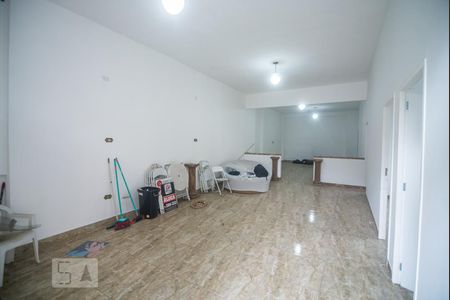 Casa à venda com 311m², 4 quartos e 7 vagasSalão