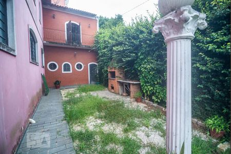 Casa à venda com 311m², 4 quartos e 7 vagasÁrea Externa